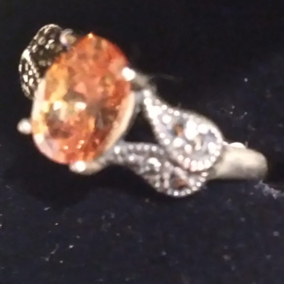 $10💎🎁NEW💥 925 S/S Size 6 Oval Imperial Topaz CZ/ Marcasite Baguette ring💍 - Picture 4 of 11